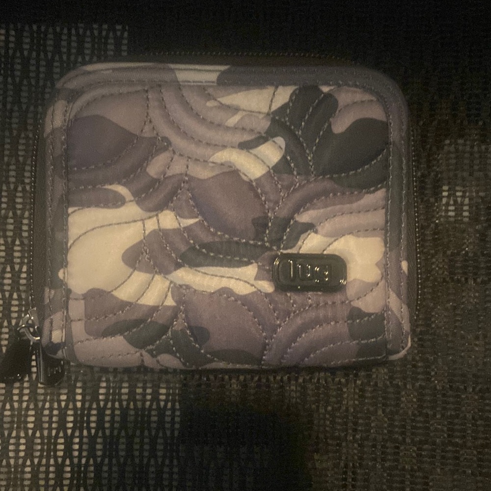 Lug Splits compact wallet in camo midnight, NWOT